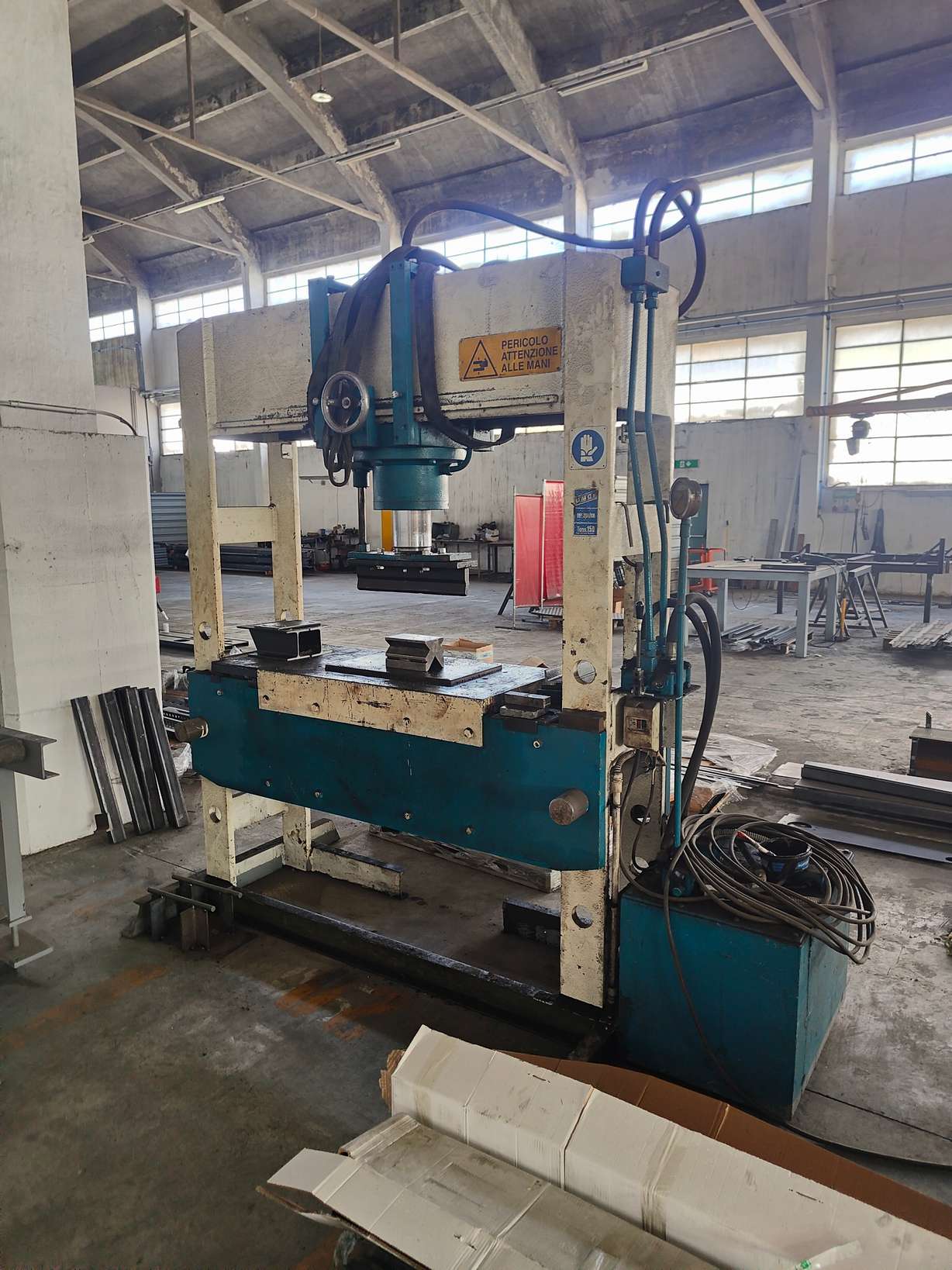 PRESSA IDRAULICA OMCN 150 TON 204/RM - immagine 3